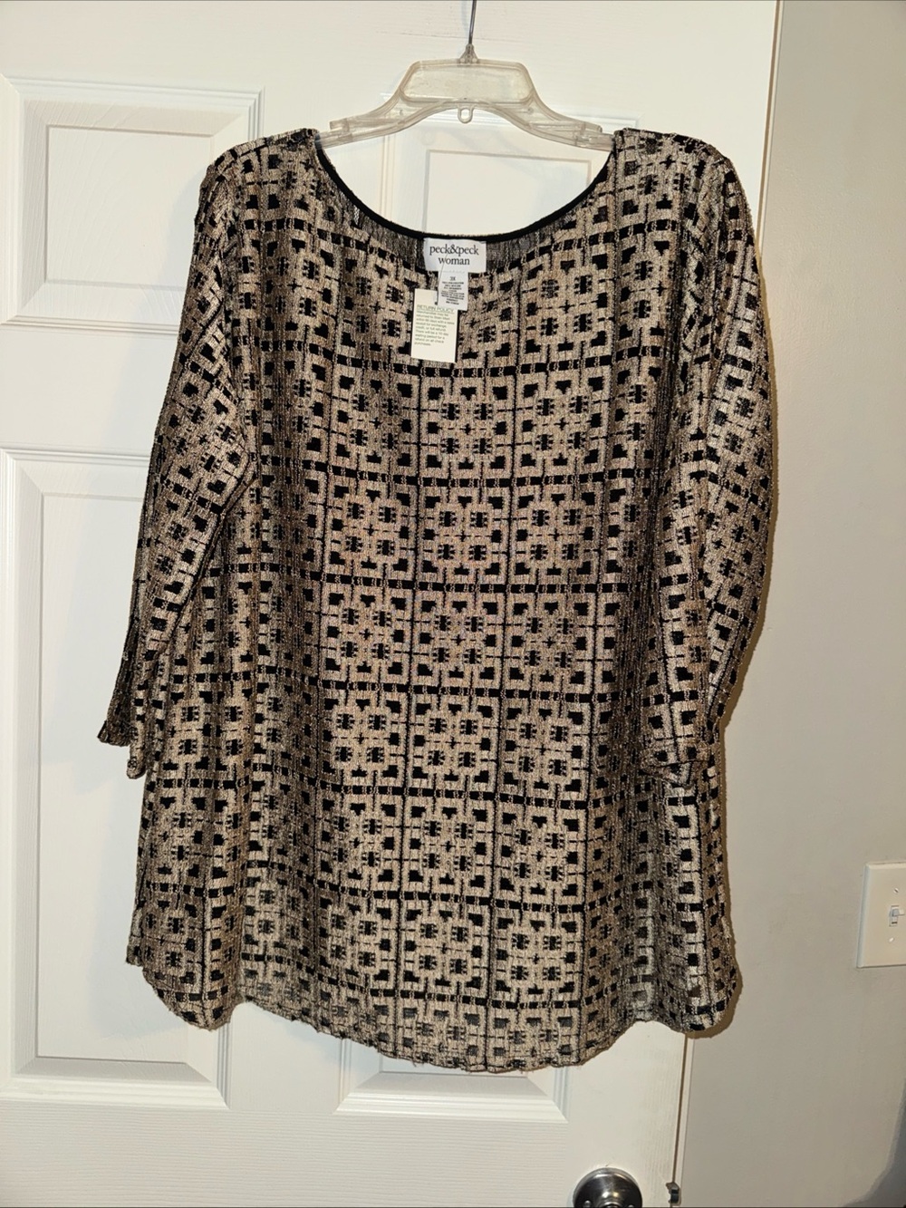 Peck & Peck Black and Cream Geometric Tunic Top